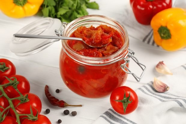 Lecho from pepper, tomatoes and carrots for the winter Lecho from pepper, tomatoes and carrots for the winter