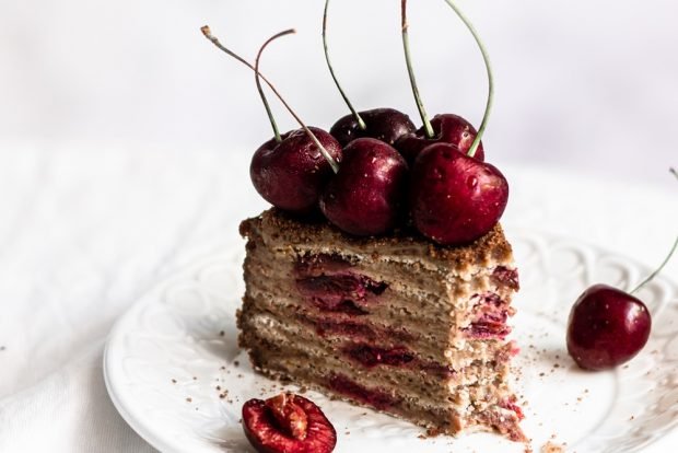 Lenten chocolate cake with cherry