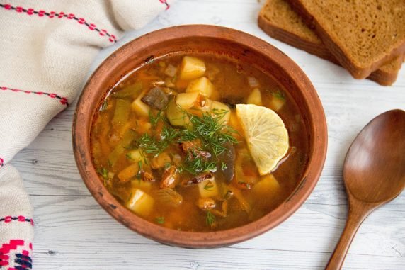 Lenten hodgepodge with forest mushrooms - recipe photo, step 7