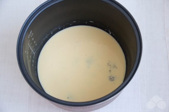 Lush omelet in a slow cooker - recipe photo, step 4