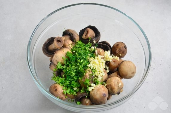 Mushrooms with greens in Korean - recipe photo, step 2