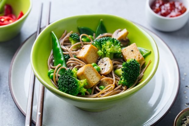 Noodles and broccoli salad Noodles and broccoli salad