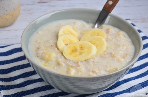 Nursery oatmeal with banana Nursery oatmeal with banana
