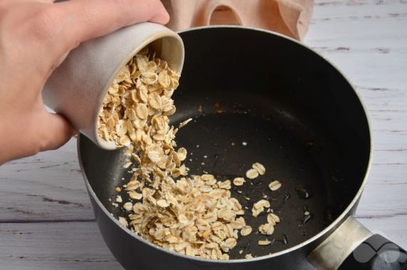 Nursery oatmeal with banana - recipe photo, step 1