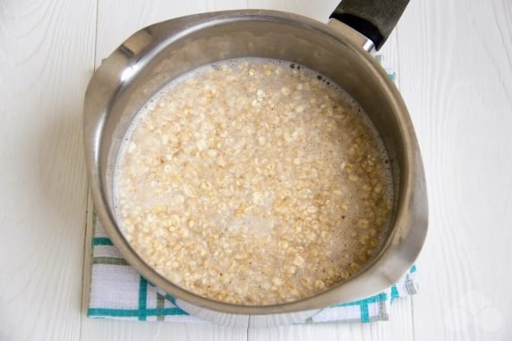 Oat porridge on the water for one portion - recipe photo, step 2