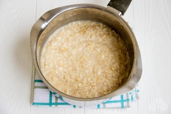 Oat porridge on the water for one portion - recipe photo, step 3