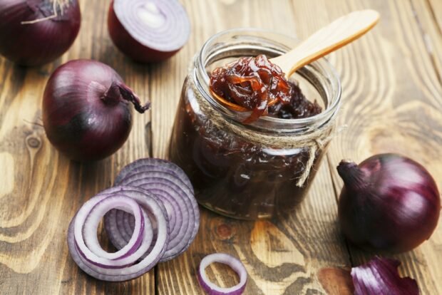 Onion jam for the winter Onion jam for the winter