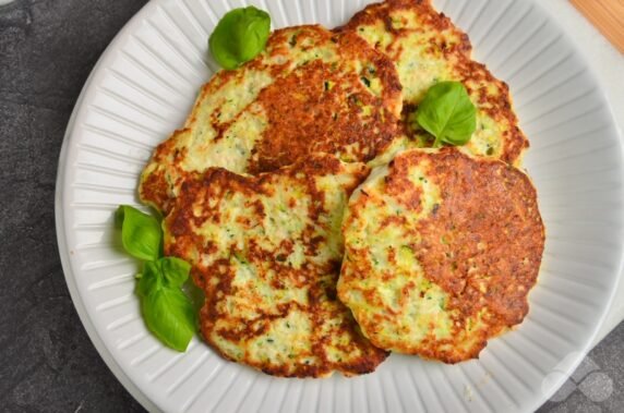 Pancakes from turkey with zucchini and yogurt - recipe photo, step 6