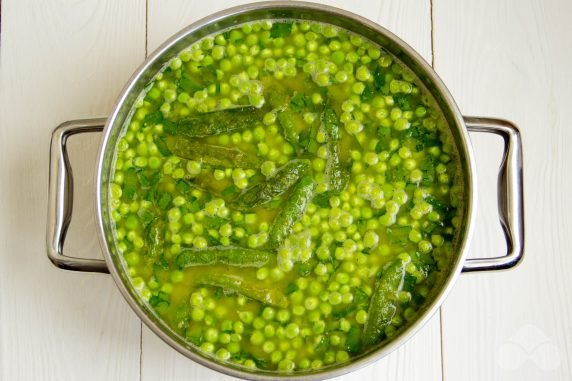 Pea soup with young peas and herbs - recipe photo, step 6
