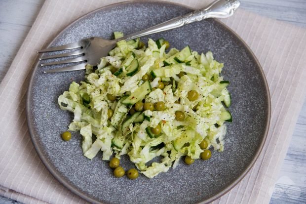 Peking cabbage salad, cucumbers and peas Peking cabbage salad, cucumbers and peas
