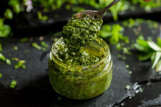 Pesto sauce for the winter Pesto sauce for the winter