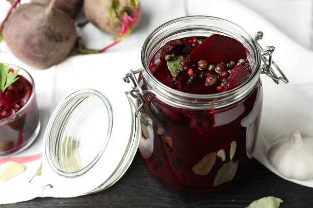 Pickled beets for the winter without sterilization