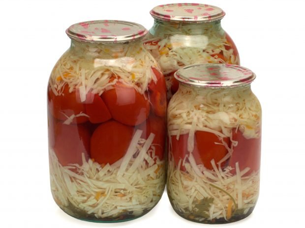 Pickled tomatoes with cabbage for the winter in banks
