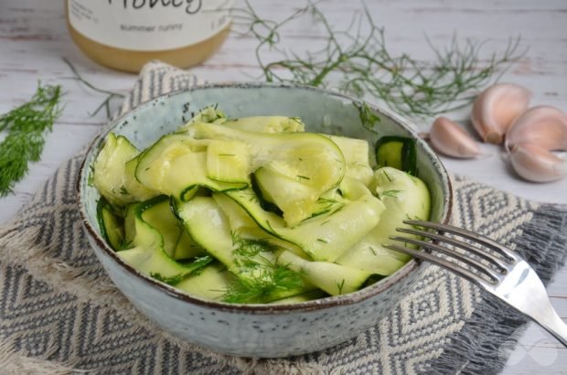 Pickled zucchini with greens and honey
