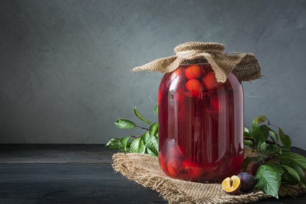 Plum compote for the winter with bones Plum compote for the winter with bones