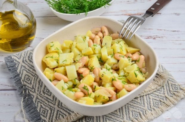 Potato salad with beans