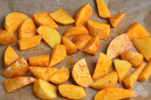 Potatoes in a nervous with spices and onion powder - recipe photo, step 5