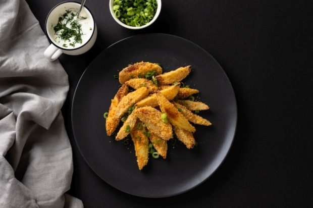 Potatoes in a rustic, baked in panning crackers Potatoes in a rustic, baked in panning crackers