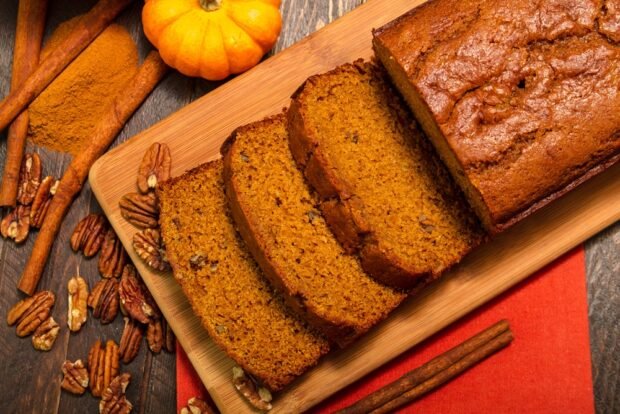 Pumpkin bread in the oven