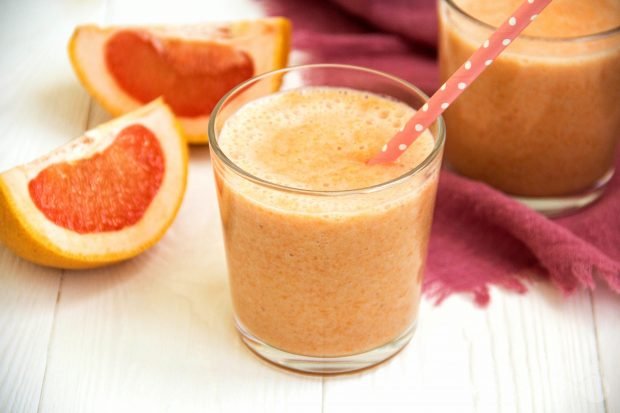 Pumpkin smoothie with grapefruit