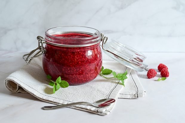 Raspberry with sugar for winter without cooking Raspberry with sugar for winter without cooking