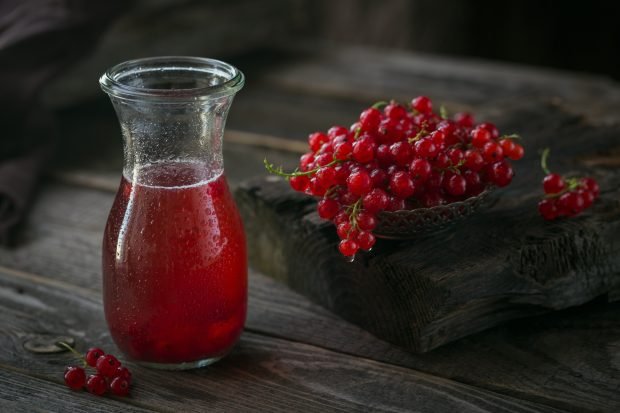 Red currant compote for the winter without sterilization Red currant compote for the winter without sterilization