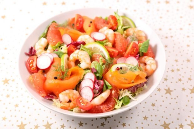 Red fish, shrimp and vegetables Red fish, shrimp and vegetables