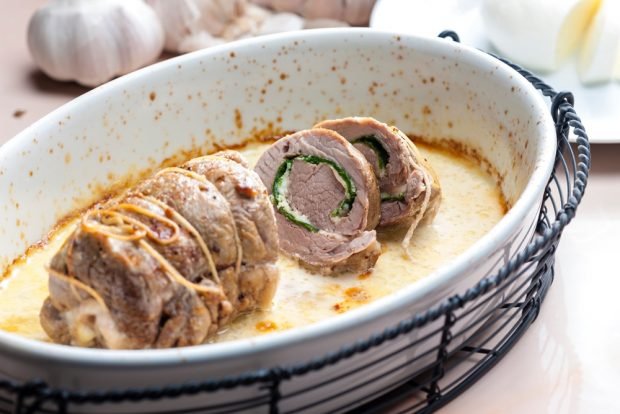 Roulet from turkey with goat cheese Roulet from turkey with goat cheese