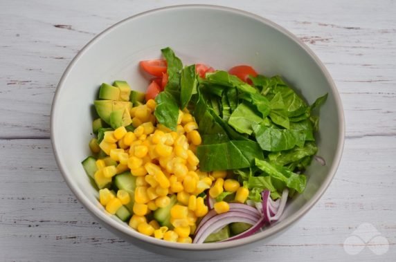 Salad with fish canned food and avocado - recipe photo, step 2