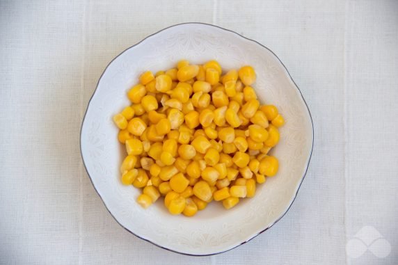 Salad with red fish, corn and vegetables - recipe photo, step 2