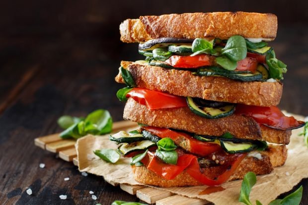 Sandwich with vegetables Sandwich with vegetables