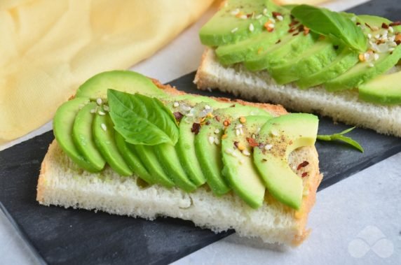 Sandwords with avocado and chili - recipe photo, step 3