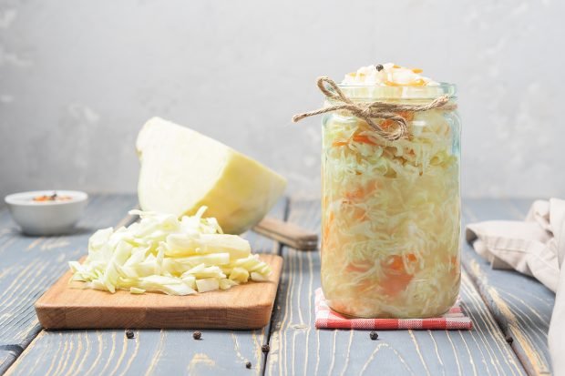 Sauerkraut for the winter in banks Sauerkraut for the winter in banks