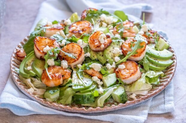 Shrimp salad, avocado and feta cheese