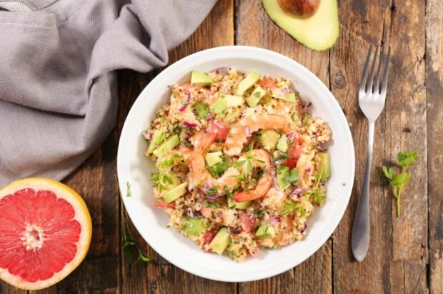 Shrimp salad, cinema and grapefruit Shrimp salad, cinema and grapefruit