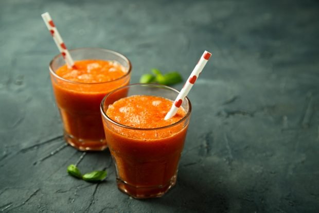 Smoothies from tomatoes Smoothies from tomatoes