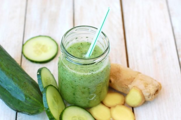 Smoothies with a cucumber Smoothies with a cucumber