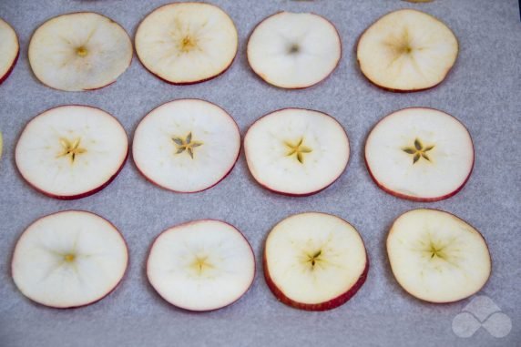 Spicy apple chips - recipe photo, step 1
