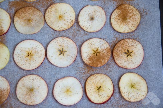 Spicy apple chips - recipe photo, step 2