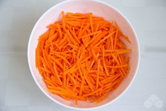 Spicy carrot salad for the winter - recipe photo, step 1