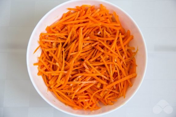 Spicy carrot salad for the winter - recipe photo, step 3