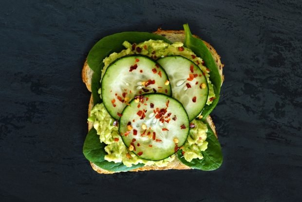 Squam with guacamole and cucumbers Squam with guacamole and cucumbers