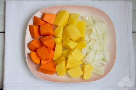 Star from turkey, potatoes and pumpkin in the oven - recipe photo, step 2