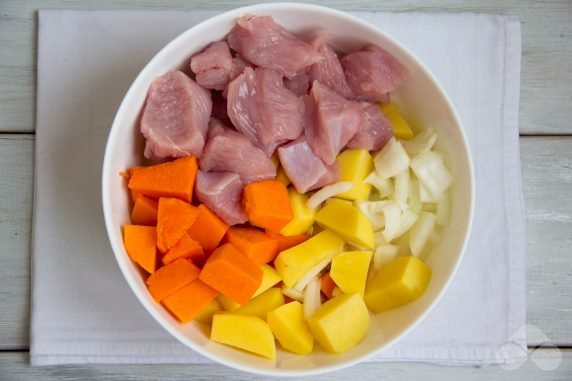 Star from turkey, potatoes and pumpkin in the oven - recipe photo, step 3