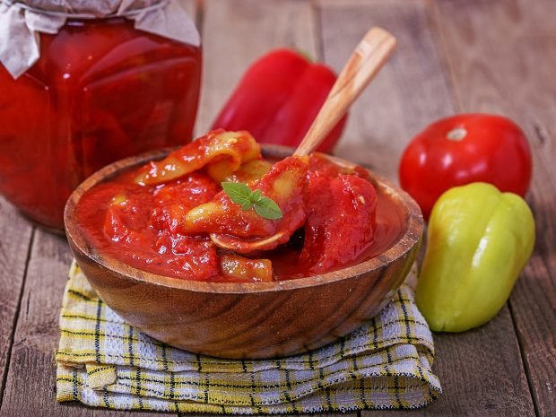 Sweet pepper in tomato for the winter Sweet pepper in tomato for the winter