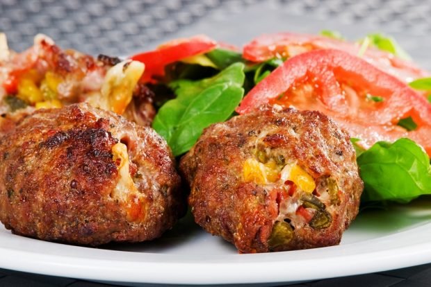 Tefteli with cheese, pepper and corn Tefteli with cheese, pepper and corn