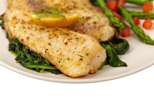 Tilapia in spices with spinach Tilapia in spices with spinach