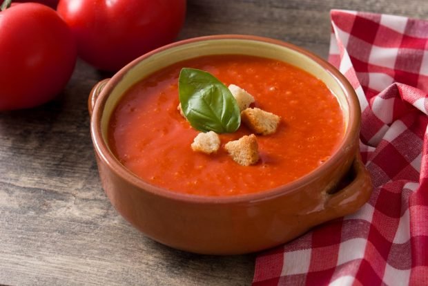 Tomato soup-puree