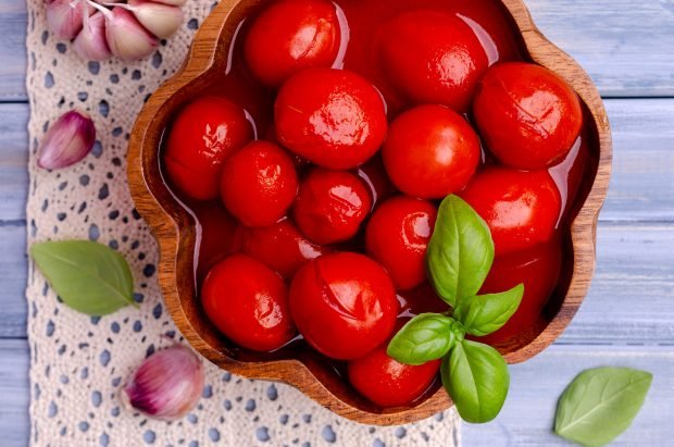 Tomatoes in tomato juice for the winter Tomatoes in tomato juice for the winter