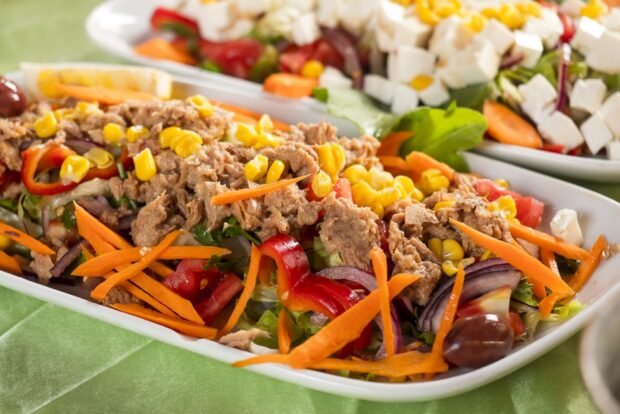 Tuna and carrot salad